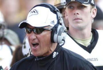 ANN ARBOR, MI - SEPTEMBER 05:  Head coach Bill Cubit of the Western Michigan Broncos yells on the sideline while playing the Michigan Wolverines on September 5, 2009 at Michigan Stadium in Ann Arbor, Michigan. Michigan won the game 31-7. (Photo by Gregory Shamus/Getty Images)