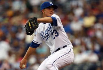 KANSAS CITY, MO - JUNE 17:  Zack Greinke #23 of the Kansas City Royals pitches against the Arizona Diamondbacks during the game on June 17, 2009 at Kauffman Stadium in Kansas City, Missouri. (Photo by Jamie Squire/Getty Images)
