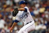 KANSAS CITY, MO - JUNE 17:  Zack Greinke #23 of the Kansas City Royals pitches against the Arizona Diamondbacks during the game on June 17, 2009 at Kauffman Stadium in Kansas City, Missouri. (Photo by Jamie Squire/Getty Images)