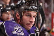 GLENDALE, AZ - NOVEMBER 02:  Ryan Smyth #94 of the Los Angeles Kings watches from the bench during the NHL game against the Phoenix Coyotes at Jobing.com Arena on November 2, 2009 in Glendale, Arizona.  The Kings defeated the Coyotes 5-3. (Photo by Christian Petersen/Getty Images)