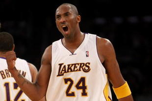 LOS ANGELES - NOVEMBER 15:  Kobe Bryant #24 of the Los Angeles Lakers complains to a referee during the game with the Houston Rockets on November 15, 2009 at Staples Center in Los Angeles, California.  The Rockets won 101-91.  NOTE TO USER: User expressly acknowledges and agrees that, by downloading and/or using this Photograph, user is consenting to the terms and conditions of the Getty Images License Agreement.   (Photo by Stephen Dunn/Getty Images)