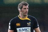HIGH WYCOMBE, ENGLAND - NOVEMBER 01:  Simon Shaw of Wasps looks on during the Guinness Premiership match between London Wasps and Leeds Carnegie at Adams Park on November 1, 2009 in High Wycombe, England.  (Photo by David Rogers/Getty Images)
