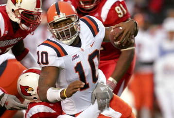 LOUISVILLE, KY - NOVEMBER 26:  Zach Anderson #96 of Louisville sacks Perry Paterson #10 of Syracuse in the second quarter November 26, 2005 at Papa John's Cardinal Stadium in Louisville, Kentucky.  (Photo by Matthew Stockman/Getty Images)