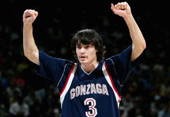 OAKLAND, CA - MARCH 23:  Adam Morrison #3 of the Gonzaga Bulldogs calls a play against the UCLA Bruins during the third round game of the NCAA Division I Men's Basketball Tournament at the Arena in Oakland on March 23, 2006 in Oakland, California.  (Photo by Jed Jacobsohn/Getty Images)
