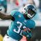 JACKSONVILLE, FL - NOVEMBER 08: Running back Maurice Jones-Drew #32 of the Jacksonville Jaguars scores a touchdown against the Kansas City Chiefs at Jacksonville Municipal Stadium on November 8, 2009 in Jacksonville, Florida. The Jaguars defeated the Chiefs 24-21.  (Photo by Doug Benc/Getty Images)