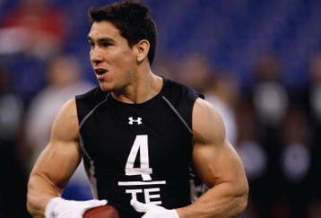 INDIANAPOLIS, IN - FEBRUARY 21:  Tight end James Casey of Rice runs with the football during the NFL Scouting Combine presented by Under Armour at Lucas Oil Stadium on February 21, 2009 in Indianapolis, Indiana. (Photo by Scott Boehm/Getty Images)