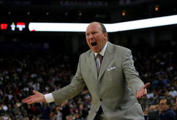 OAKLAND, CA - NOVEMBER 06: Los Angeles Clippers head coach Mike Dunleavy argues a call during their game against the Golden State Warriors at Oracle Arena on November 6, 2009 in Oakland, California. NOTE TO USER: User expressly acknowledges and agrees that, by downloading and/or using this Photograph, User is consenting to the terms and conditions of the Getty Images License Agreement.  (Photo by Ezra Shaw/Getty Images)