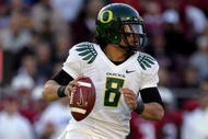 PALO ALTO, CA - NOVEMBER 07:  Jeremiah Masoli #8 of the Oregon Ducks in action during their game against the Stanford Cardinal at Stanford Stadium on November 7, 2009 in Palo Alto, California.  (Photo by Ezra Shaw/Getty Images)