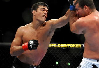LOS ANGELES, CA - OCTOBER 24:  UFC Light Heavyweight Champion Lyoto Machida (R) battles with UFC Light Heavyweight challenger Mauricio Rua (L) during their title fight at UFC 104 at Staples Center on October 24, 2009 in Los Angeles, California. (Photo by Jon Kopaloff/Getty Images)