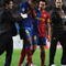 BARCELONA, SPAIN - APRIL 28:  Captain Xavi (2R) looks on asThierry Henry of Barcelona is injured during the UEFA Champions League Semi Final First Leg match between Barcelona and Chelsea at the Nou Camp Stadium on April 28, 2009 in Barcelona, Spain.  (Photo by Jasper Juinen/Getty Images)