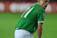 DUBLIN, IRELAND - NOVEMBER 14:  Ireland forward Damien Duff looks on dejectedly during the  FIFA 2010 World Cup Qualifier play off first leg between Republic of Ireland and France at Croke Park   on November 14, 2009 in Dublin, Ireland.  (Photo by Stu Forster/Getty Images)