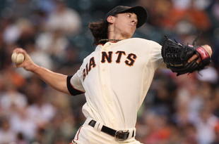 SAN FRANCISCO - AUGUST 28: Tim Lincecum #55 of the San Francisco Giants pitches against the Colorado Rockies during a Major League Baseball game at AT&T Park on August 28, 2009 in San Francisco, California. (Photo by Jed Jacobsohn/Getty Images)