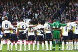 LONDON, ENGLAND - NOVEMBER 07:  The teams stand for a minutes silence ahead of the Barclays Premier League match between Tottenham Hotspur and Sunderland at White Hart Lane on November 7, 2009 in London, England.  (Photo by Ian Walton/Getty Images)