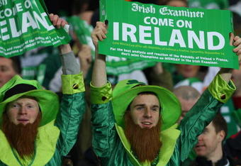 DUBLIN, IRELAND - NOVEMBER 14:  Republic of Ireland fans show their support before the FIFA 2010 World Cup Qualifier play off first leg between Republic of Ireland and France at Croke Park   on November 14, 2009 in Dublin, Ireland.  (Photo by Stu Forster/Getty Images)