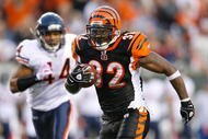CINCINNATI - OCTOBER 25:  Cedric Benson #32 of the Cincinnati Bengals runs with the ball during the NFL game against the Chicago Bears at Paul Brown Stadium on October 25, 2009 in Cincinnati, Ohio.  The Bengals won 45-10.  (Photo by Andy Lyons/Getty Images)