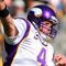 PITTSBURGH - OCTOBER 25:  Quarterback Brett Favre #4 of the Minnesota Vikings passes the ball play during the NFL game against the Pittsburgh Steelers at Heinz Field on October 25, 2009 in Pittsburgh, Pennsylvania. The Steelers defeated the Vikings 27-17. (Photo by Rick Stewart/Getty Images)