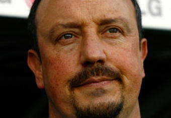 LONDON, ENGLAND - OCTOBER 31:  Rafael Benitez of Liverpool looks on prior to the Barclays Premier League match between Fulham and Liverpool at Craven Cottage on October 31, 2009 in London, England.  (Photo by Clive Rose/Getty Images)