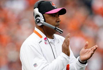 CINCINNATI - OCTOBER 25:  Marvin Lewis the Head Coach of the Cincinnati Bengals is pictured during the NFL game against the Chicago Bears at Paul Brown Stadium on October 25, 2009 in Cincinnati, Ohio.  The Bengals won 45-10.  (Photo by Andy Lyons/Getty Images)