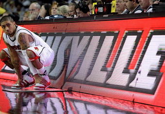 LOUISVILLE, KY - NOVEMBER 04:  Peyton Siva #3 of the Lousville Cardinals  is pictured during the game against the Bellarmine Knights at Freedom Hall on November 4, 2009 in Louisville, Kentucky.  (Photo by Andy Lyons/Getty Images)