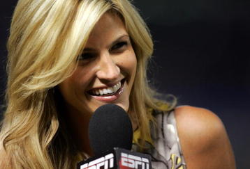 ARLINGTON, TX - AUGUST 06:  ESPN reporter Erin Andrews during a game between the New York Yankees and the Texas Rangers on August 6, 2008 at Rangers Ballpark in Arlington, Texas.  (Photo by Ronald Martinez/Getty Images)