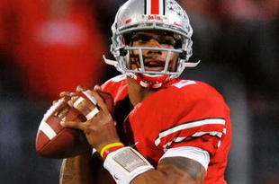 COLUMBUS, OH - NOVEMBER 14:  Quarterback Terrelle Pryor #2 of the Ohio State Buckeyes prepares to pass against the Iowa Hawkeyes at Ohio Stadium on November 14, 2009 in Columbus, Ohio.  (Photo by Jamie Sabau/Getty Images)