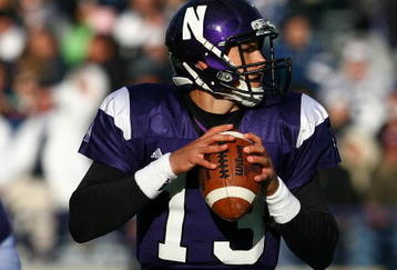 EVANSTON, IL - OCTOBER 31: Mike Kafka #13 of the Northwestern Wildcats looks for a receiver against the Penn State Nittany Lions at Ryan Field on October 31, 2009 in Evanston, Illinois. Penn State defeated Northwestern 34-13. (Photo by Jonathan Daniel/Getty Images)