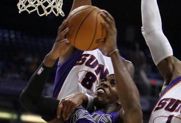 PHOENIX - OCTOBER 20:  Jason Thompson #34 of the Sacramento Kings puts up a shot against the Phoenix Suns during the NBA preseason game at US Airways Center on October 20, 2009 in Phoenix, Arizona. The Suns defeated the Kings 143-127.  NOTE TO USER: User expressly acknowledges and agrees that, by downloading and or using this photograph, User is consenting to the terms and conditions of the Getty Images License Agreement.  (Photo by Christian Petersen/Getty Images)
