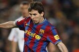 BARCELONA, SPAIN - NOVEMBER 07: Lionel Messi of Barcelona scores from a penalty kick during the La Liga match between Barcelona and Mallorca at the Camp Nou Stadium on November 7, 2009 in Barcelona, Spain. (Photo by Angel Martinez/Getty Images)
