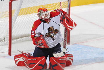 BUFFALO, NY - NOVEMBER 18:  Tomas Vokoun #29 of the Florida Panthers makes a save against the Buffalo Sabres  at HSBC Arena  on November 18, 2009 in Buffalo, New York.  (Photo by Rick Stewart/Getty Images)