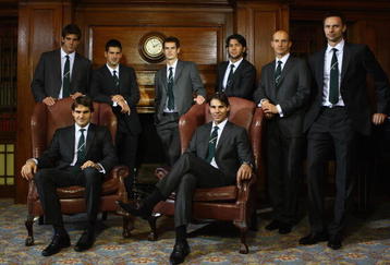 LONDON, ENGLAND - NOVEMBER 20:  (Back L-R) Juan Martin Del Potro of Argentina, Novak Djokovic of Serbia, Andy Murray of Great Britain, Fernando Verdasco of Spain, Nikolay Davydenko of Russia, Robin Soderling of Sweden, Roger Federer of Switzerland and Rafael Nadal of Spain  pose for a photo during the Barclays ATP World Tour Finals - Media Day at the County Hall Marriot Hotel on November 20, 2009 in London, England.  (Photo by Julian Finney/Getty Images)