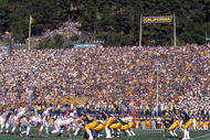 18 Nov 2000: A general view of the Memorial Stadium in Berkeley, California during the game between the California Bearsand the Stanford Cardinal. The Cardinal defeated the Golden Bears 36-30.Mandatory Credit: Tom Hauck /Allsport