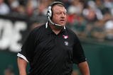 OAKLAND, CA - OCTOBER 18:  Head coach Tom Cable of the Oakland Raiders looks on against the Philadelphia Eagles during an NFL game at the Oakland-Alameda County Coliseum on October 18, 2009 in Oakland, California.  (Photo by Jed Jacobsohn/Getty Images)