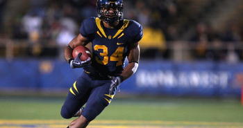 BERKELEY, CA - NOVEMBER 14:  Shane Vereen #34 of the California Golden Bears runs against the Arizona Wildcats at California Memorial Stadium on November 14, 2009 in Berkeley, California.  (Photo by Jed Jacobsohn/Getty Images)