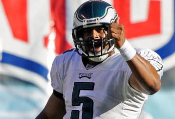 SAN DIEGO - NOVEMBER 15:  Donovan McNabb quarterback of the Philadelphia Eagles reacts after a busted play against the San Diego Chargers during the NFL football game at Qualcomm Stadium on November 15, 2009 in San Diego, California.  (Photo by Kevork Djansezian/Getty Images)
