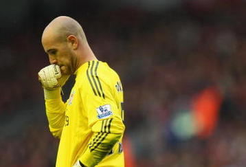 LIVERPOOL, ENGLAND - NOVEMBER 21:  Pepe Reina of Liverpool reacts during the Barclays Premier League match between Liverpool and Manchester City at Anfield on November 21, 2009 in Liverpool, England. (Photo by Mark Thompson/Getty Images)