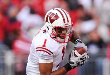 COLUMBUS, OH - OCTOBER 10:  Wide receiver Nick Toon #1 of the Wisconsin Badgers runs with the ball against the Ohio State Buckeyes at Ohio Stadium on October 10, 2009 in Columbus, Ohio.  (Photo by Jamie Sabau/Getty Images)