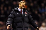 SUNDERLAND, ENGLAND - NOVEMBER 21: Arsenal Wenger of Arsenal shows his dissapointment after losing 1-0 during the Barclays Premier League match between Suderland and Arsenal at The Stadium of Light on November 21, 2009 in Sunderland, England.  (Photo by Laurence Griffiths/Getty Images)