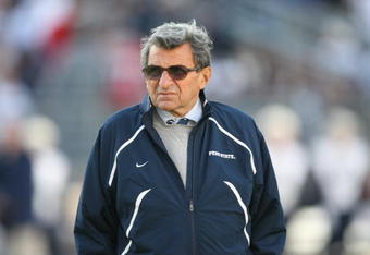 STATE COLLEGE, PA - NOVEMBER 7: Head coach Joe Paterno of the Penn State Nittany Lions watches warm-ups before a game against the Ohio State Buckeyes on November 7, 2009 at Beaver Stadium in State College, Pennsylvania. Ohio State won 24-7. (Photo by Hunter Martin/Getty Images)
