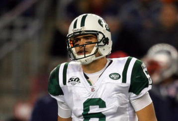 FOXBORO, MA - NOVEMBER 22:  Mark Sanchez #6 of the New York Jets reacts during a game with the New England Patriots at Gillette Stadium on November 22, 2009 in Foxboro, Massachusetts. (Photo by Jim Rogash/Getty Images)