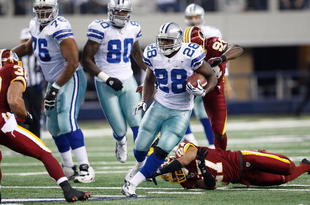ARLINGTON, TX - NOVEMBER 22: Running back Felix Jones #28 of the Dallas Cowboys runs the ball against the Washington Redskins at Cowboys Stadium on November 22, 2009 in Arlington, Texas. (Photo by Ronald Martinez/Getty Images)