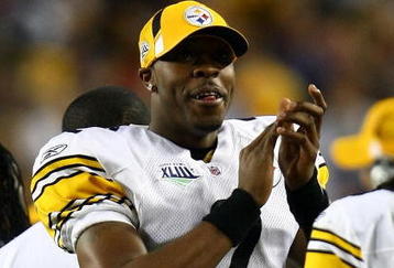 TAMPA, FL - FEBRUARY 01:  Quarterback Dennis Dixon #2 of the Pittsburgh Steelers reacts against the Arizona Cardinals during Super Bowl XLIII on February 1, 2009 at Raymond James Stadium in Tampa, Florida.  (Photo by Chris McGrath/Getty Images)
