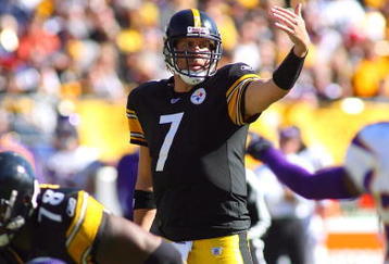 PITTSBURGH - OCTOBER 25:  Quarterback Ben Roethlisberger #7 of the Pittsburgh Steelers calls out a play during the NFL game against the Minnesota Vikings at Heinz Field on October 25, 2009 in Pittsburgh, Pennsylvania. The Steelers defeated the Vikings 27-17. (Photo by Rick Stewart/Getty Images)