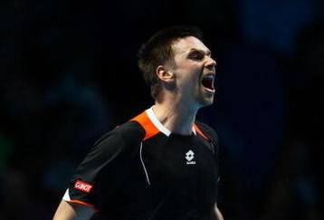 LONDON, ENGLAND - NOVEMBER 23:  Robin Soderling of Sweden celebrates the match during the men's singles first round match against Rafael Nadal of Spain during the Barclays ATP World Tour Finals at the O2 Arena on November 23, 2009 in London, England.  (Photo by Julian Finney/Getty Images)