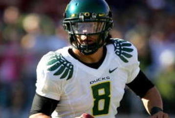 PALO ALTO, CA - NOVEMBER 07:  Jeremiah Masoli #8 of the Oregon Ducks in action during their game against the Stanford Cardinal at Stanford Stadium on November 7, 2009 in Palo Alto, California.  (Photo by Ezra Shaw/Getty Images)