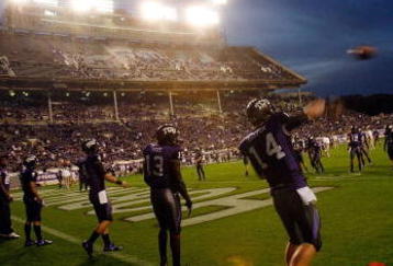 FORT WORTH, TX - NOVEMBER 14:  Quarterback Andy Dalton #14 of the TCU Horned Frogs at Amon G. Carter Stadium on November 14, 2009 in Fort Worth, Texas.  (Photo by Ronald Martinez/Getty Images)