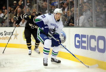 DALLAS - NOVEMBER 06:  Defenseman Alexander Edler #23 of the Vancouver Canucks at American Airlines Center on November 6, 2009 in Dallas, Texas.  (Photo by Ronald Martinez/Getty Images)