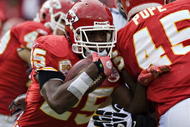 KANSAS CITY, MO - NOVEMBER 22: Running back Jamaal Charles #25 of the Kansas City Chiefs runs back the opening kick off against the Pittsburgh Steelers at Arrowhead Stadium on November 22, 2009 Kansas City, Missouri. (Photo by Wesley Hitt/Getty Images)