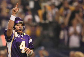 MINNEAPOLIS - NOVEMBER 22:  Brett Favre #4 of the Minnesota Vikings celebrates a touchdown against the Seattle Seahawks at Hubert H. Humphrey Metrodome on November 22, 2009 in Minneapolis, Minnesota.  (Photo by Nick Laham/Getty Images)