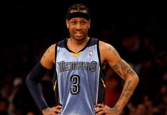 LOS ANGELES, CA - NOVEMBER 06:  Allen Iverson #3 of the Memphis Grizzlies staands on the court in the game against the Los Angeles Lakers on November 6, 2009 at Staples Center in Los Angeles, California. The Lakers won 114-98.  NOTE TO USER: User expressly acknowledges and agrees that, by downloading and/or using this Photograph, user is consenting to the terms and conditions of the Getty Images License Agreement.  (Photo by Stephen Dunn/Getty Images)