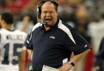 GLENDALE, AZ - DECEMBER 28:  Head coach Mike Holmgren of the Seattle Seahawks shouts during the game with the Arizona Cardinals on December 28, 2008 at University of Phoenix Stadium in Glendale, Arizona.  The Cardinals won 34-21.  (Photo by Stephen Dunn/Getty Images)